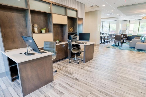 Holiday Inn Knoxville N - Merchant Drive image 11