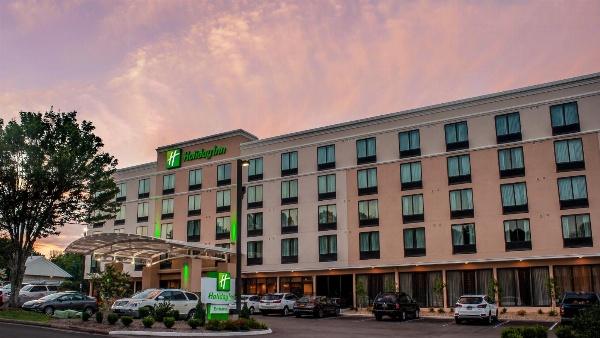 Holiday Inn Knoxville N - Merchant Drive image 2