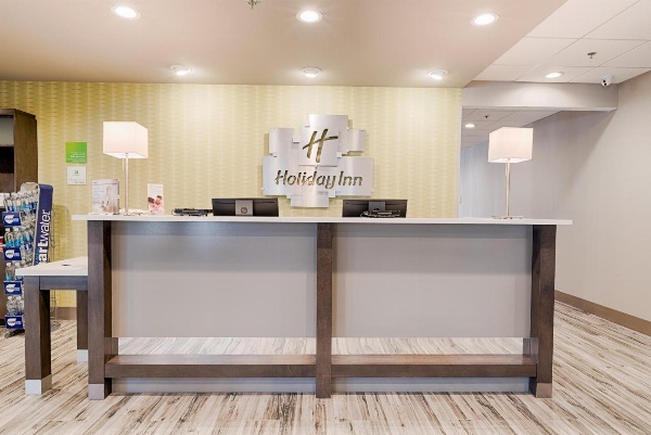 Holiday Inn Knoxville N - Merchant Drive image 6